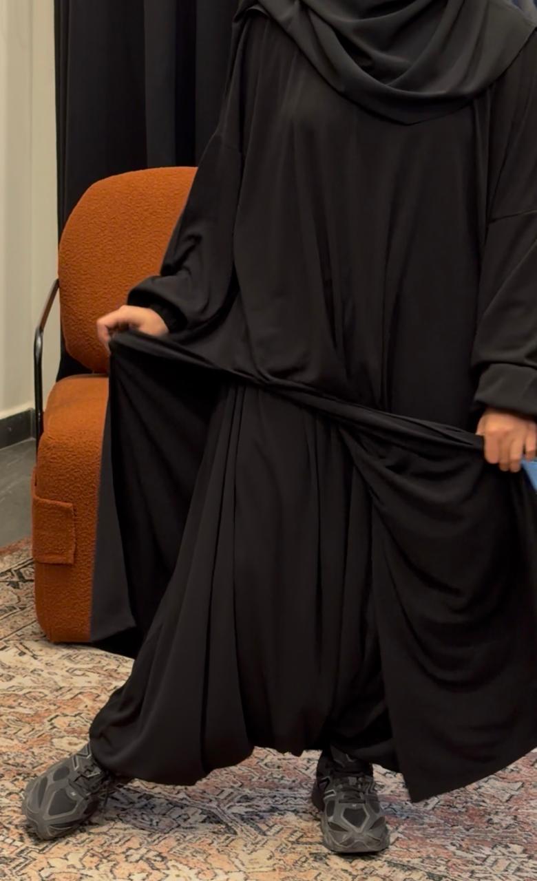 ENSEMBLE ABYL NOIR avec un col rond – Image 2